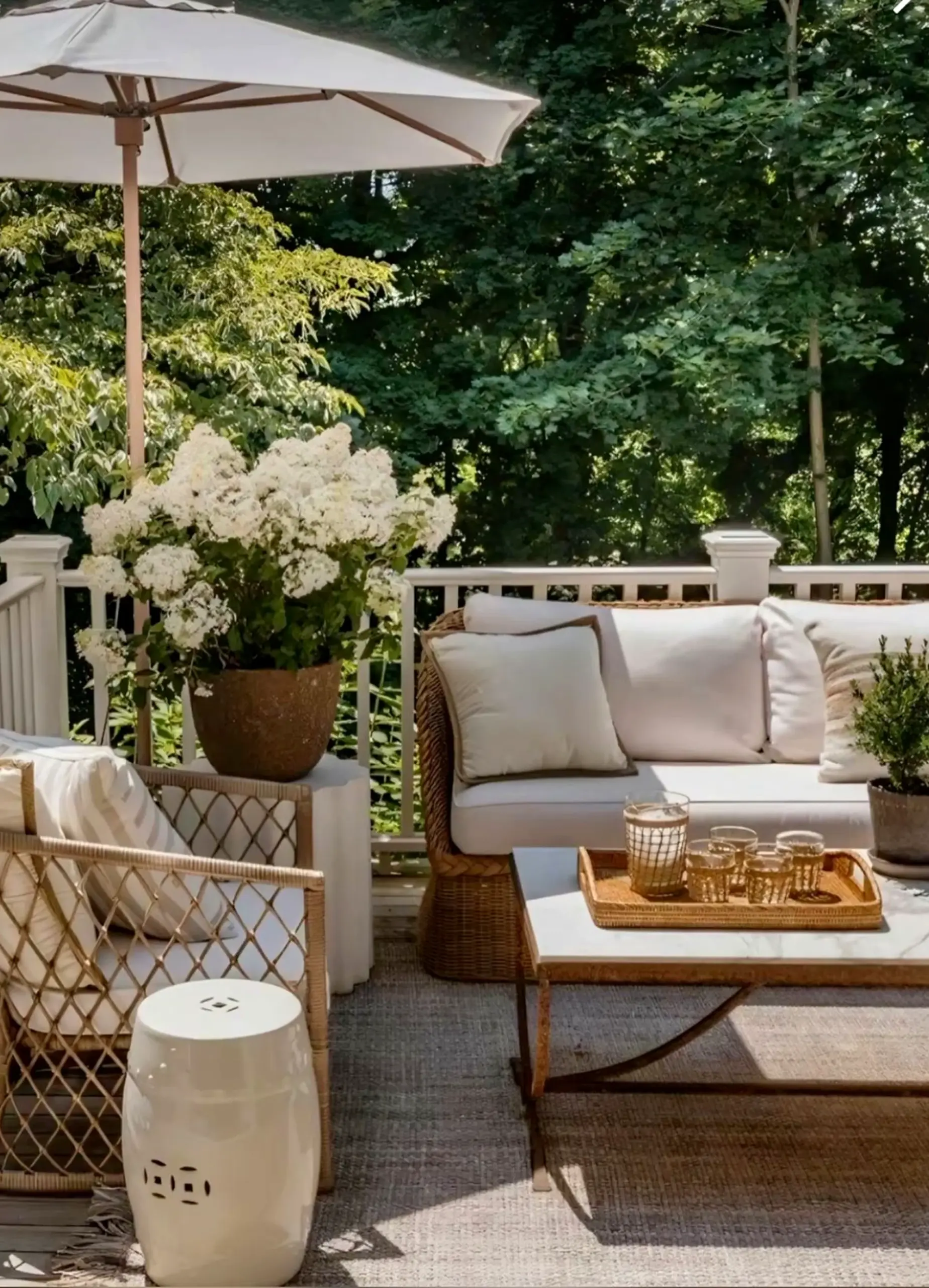 Cozy floral bed adds a clear layer of freshness, helping the design feel quietly finished.