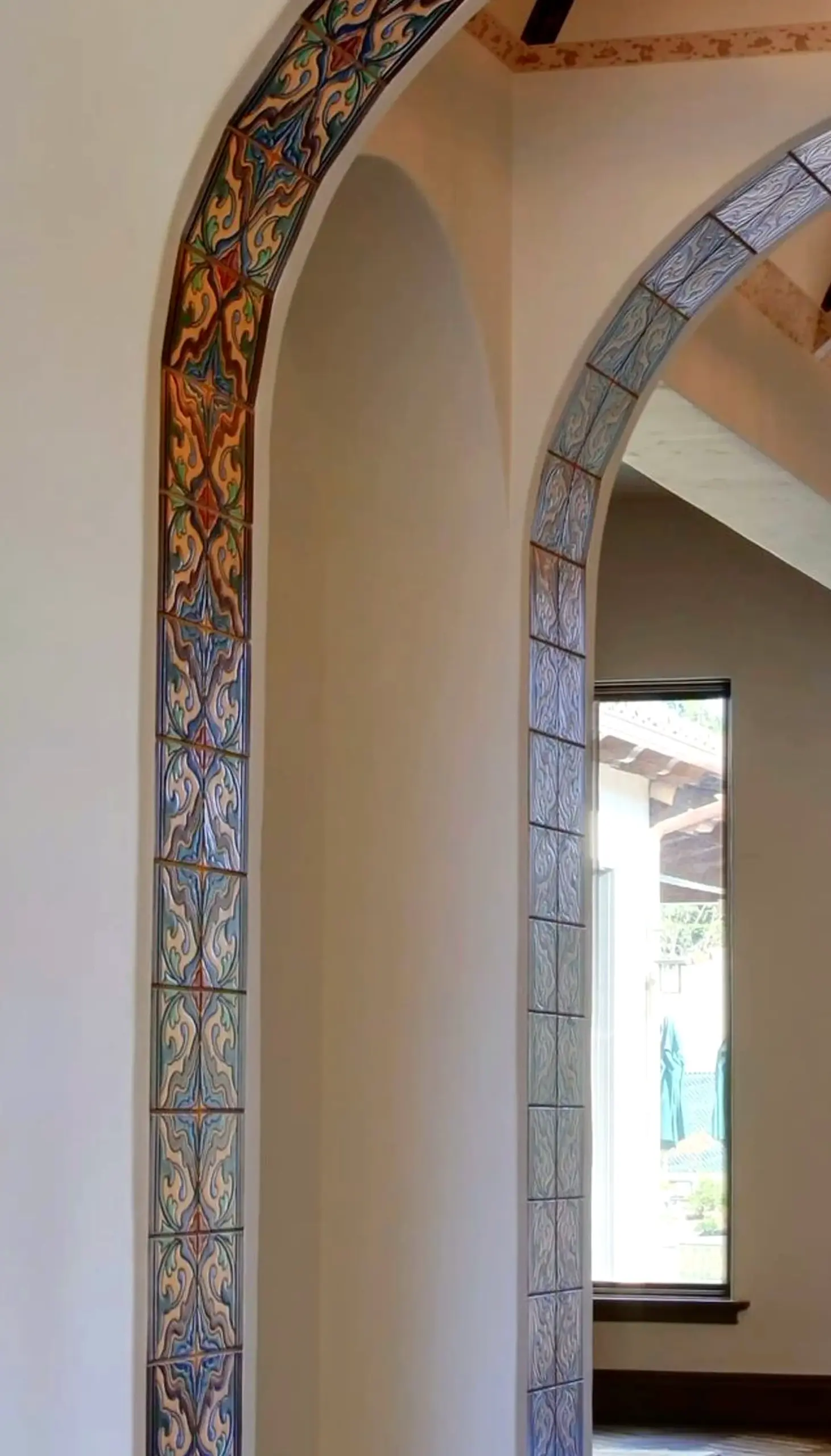 Graceful floor pattern brings focus to the setting, creating a mood that feels open and lived-in.