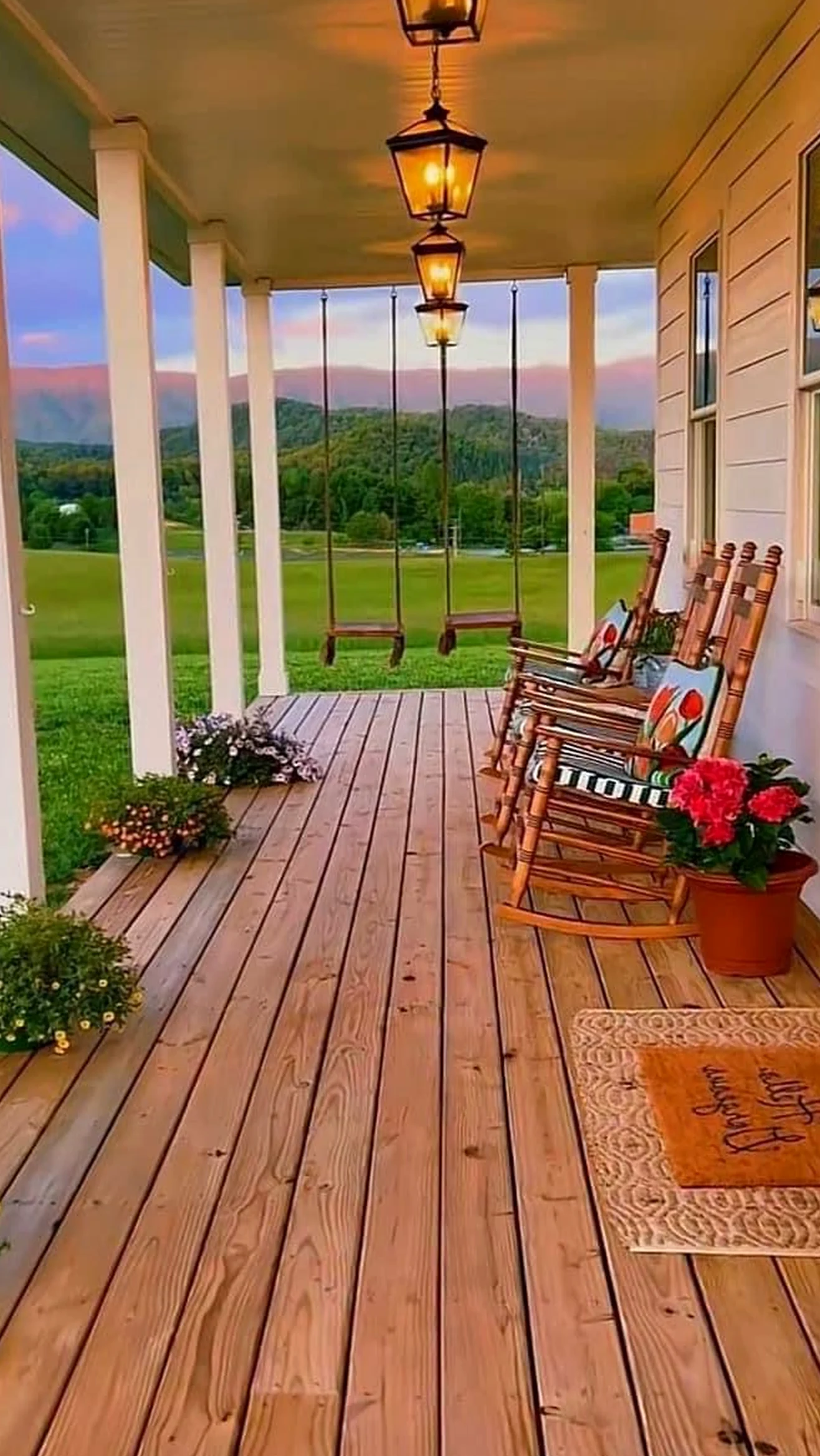 Compact flower arrangement gives the setting more ease, so the whole view feels soft at the edges.