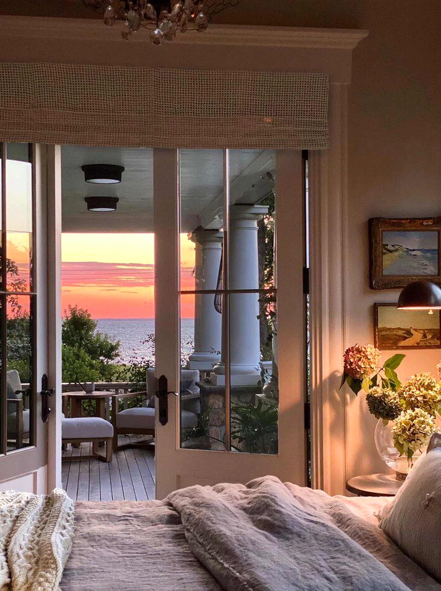 Layered soft sofa draws attention to freshness while the view stays fresh and intentional.