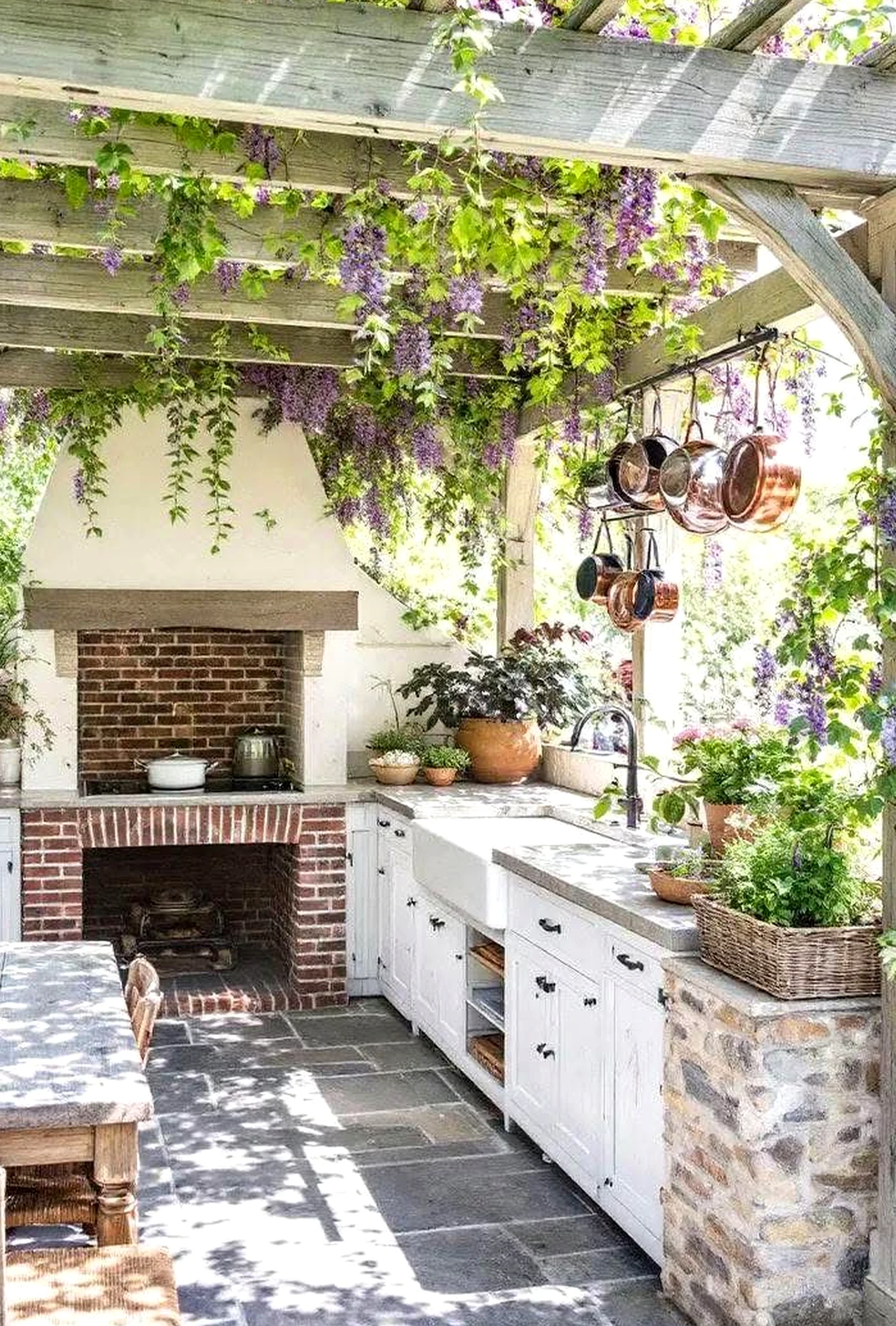 Inviting stone path adds clarity across the entry, giving the decor a finish that feels settled and welcoming.